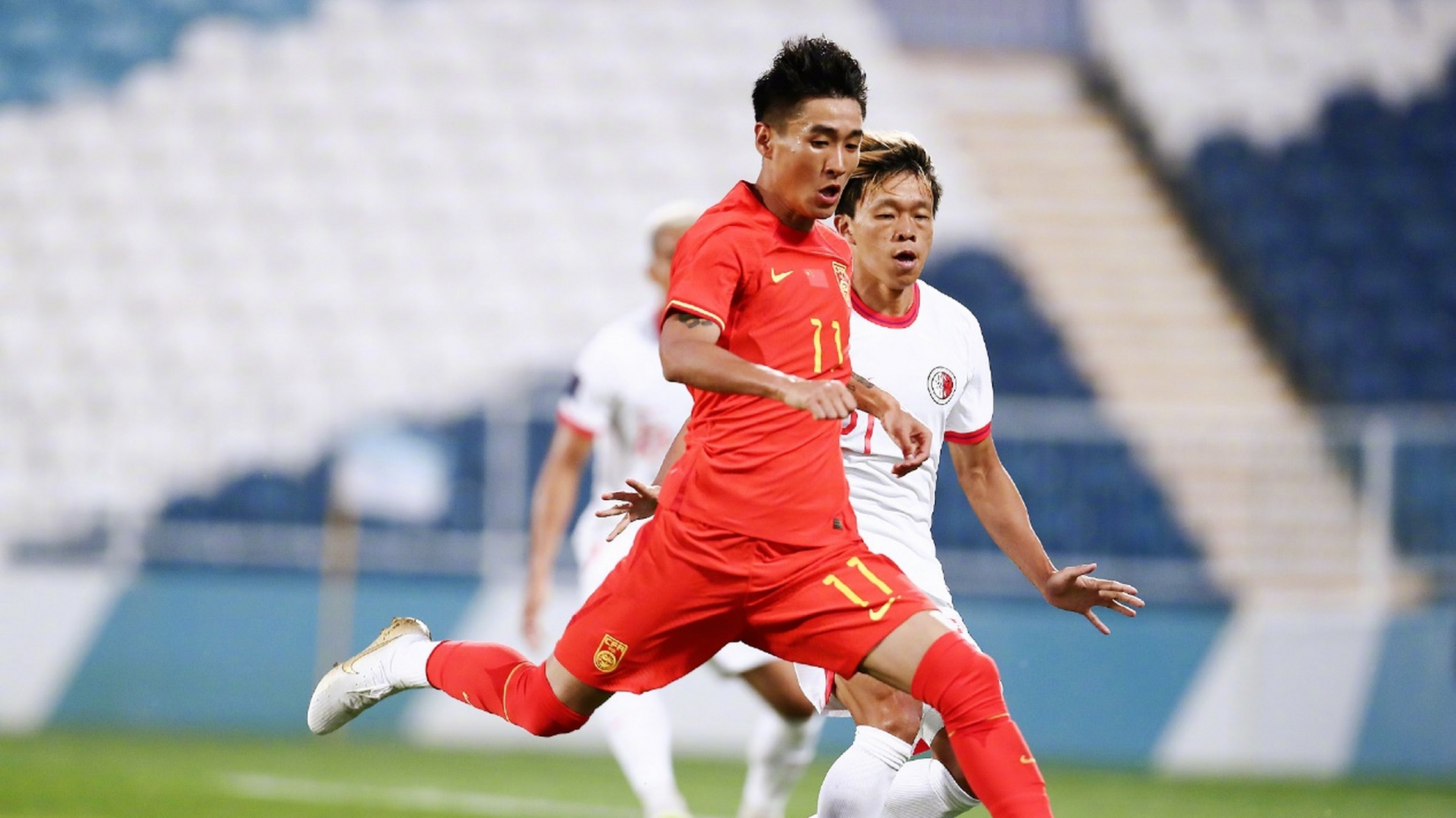 中国足球明星在国际赛事中发挥出色 中国足球明星在国际赛事中发挥出色