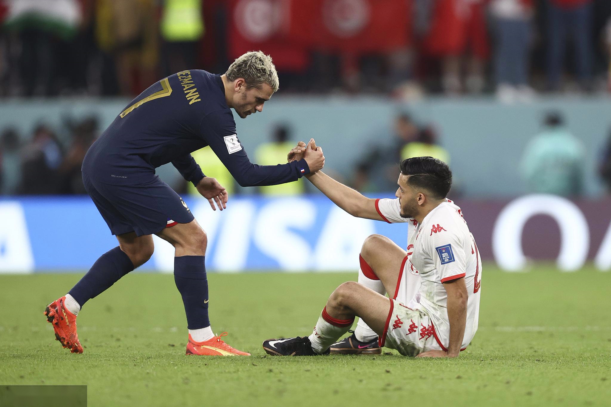 关于格拉纳达后防坚实,阻挡对手多次进球尝试的信息 关于格拉纳达后防坚实,阻挡对手多次进球尝试的信息